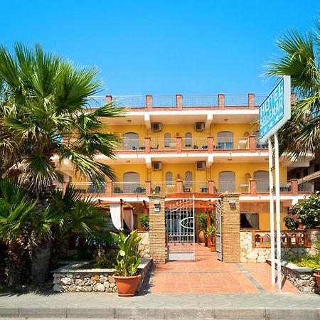 索尔玛酒店 SantʼAlessio Siculo 外观 照片