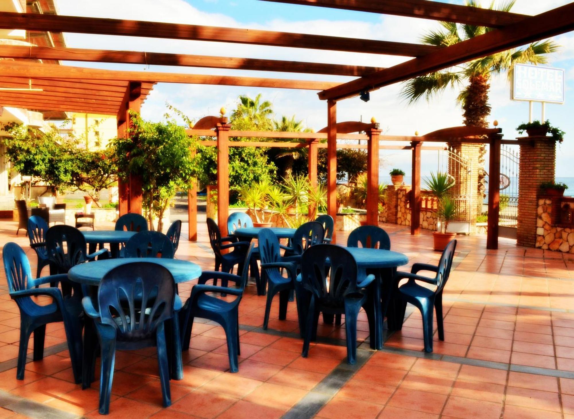 索尔玛酒店 SantʼAlessio Siculo 外观 照片