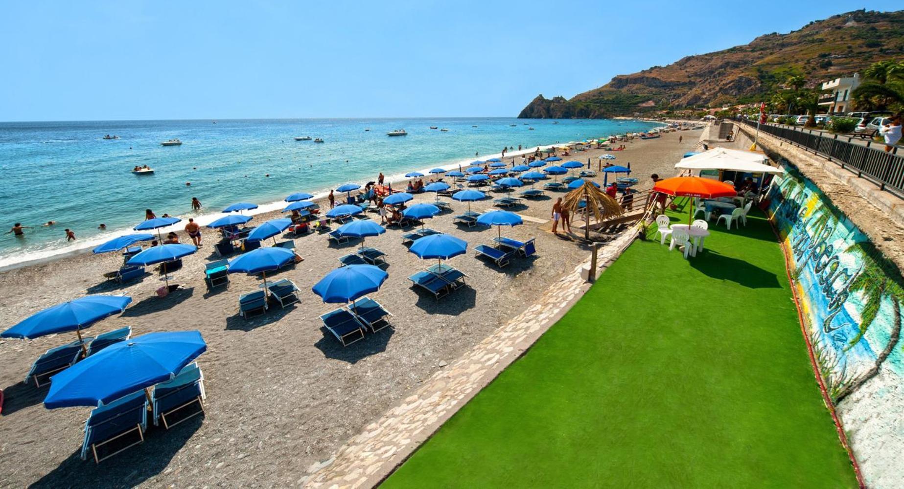 索尔玛酒店 SantʼAlessio Siculo 外观 照片