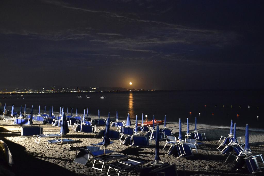 索尔玛酒店 SantʼAlessio Siculo 外观 照片