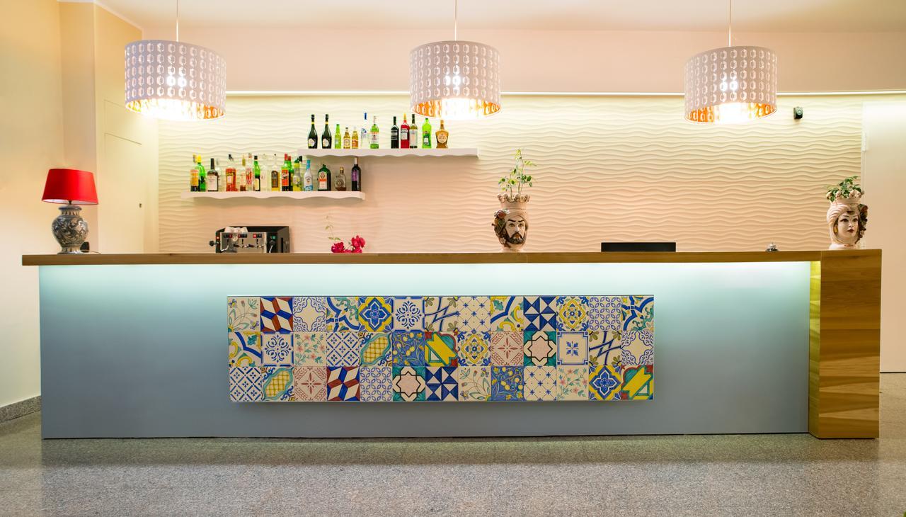 索尔玛酒店 SantʼAlessio Siculo 外观 照片